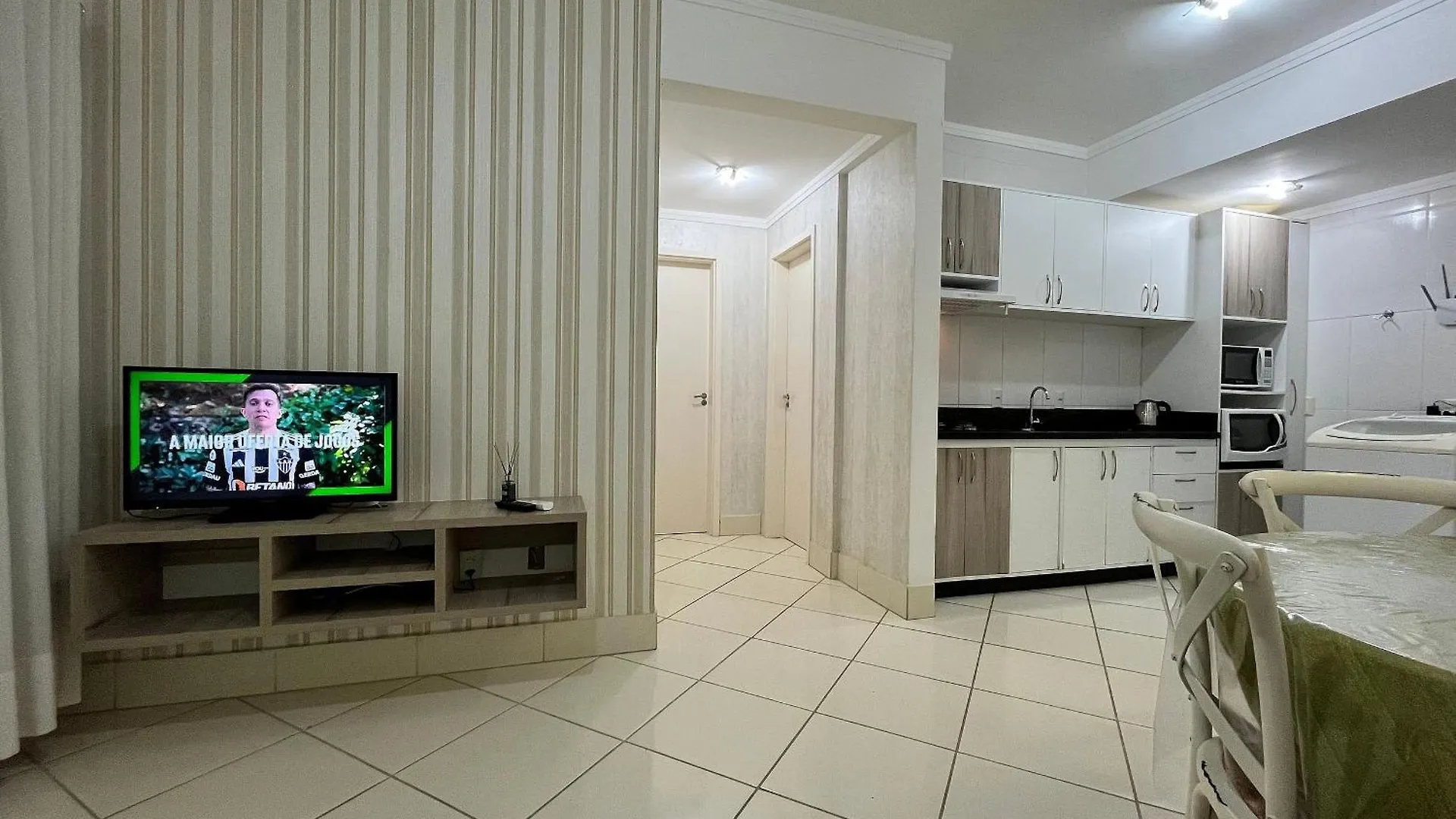 B163 - Apartamento Em Bombas Para 05 Pessoas Bombinhas Apartment